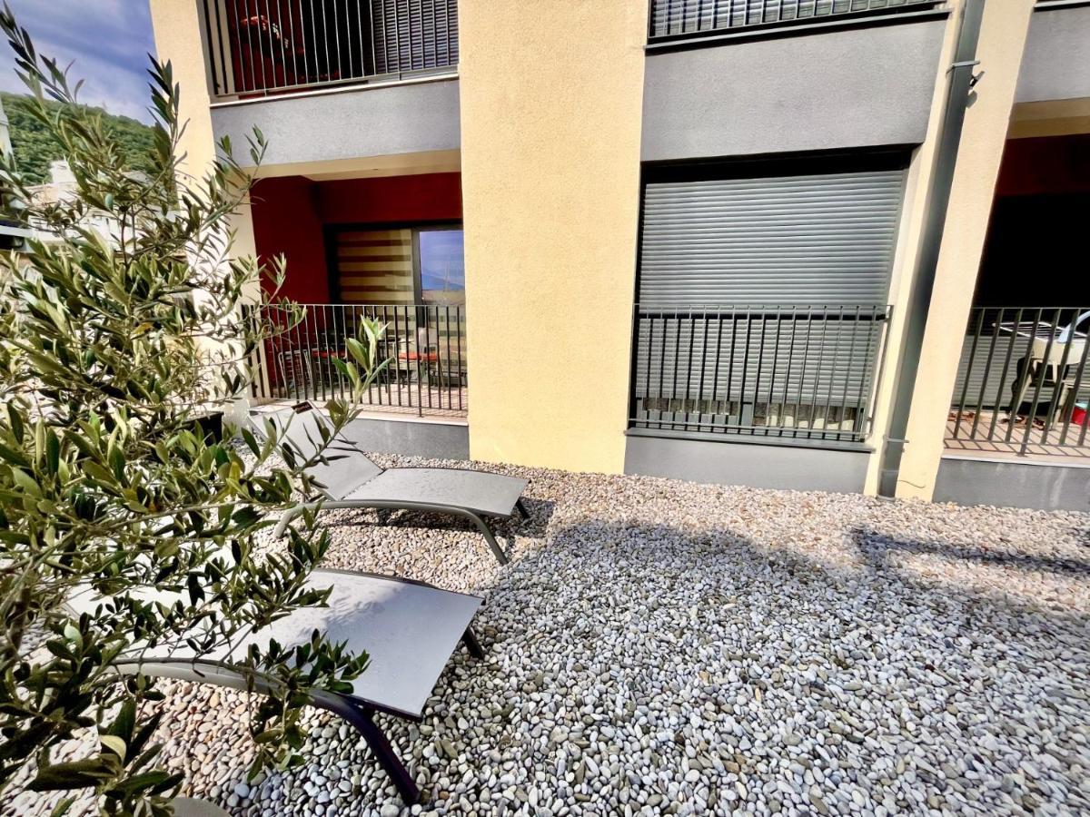Fides Stylish Apartments Tivat With Pool Exteriér fotografie