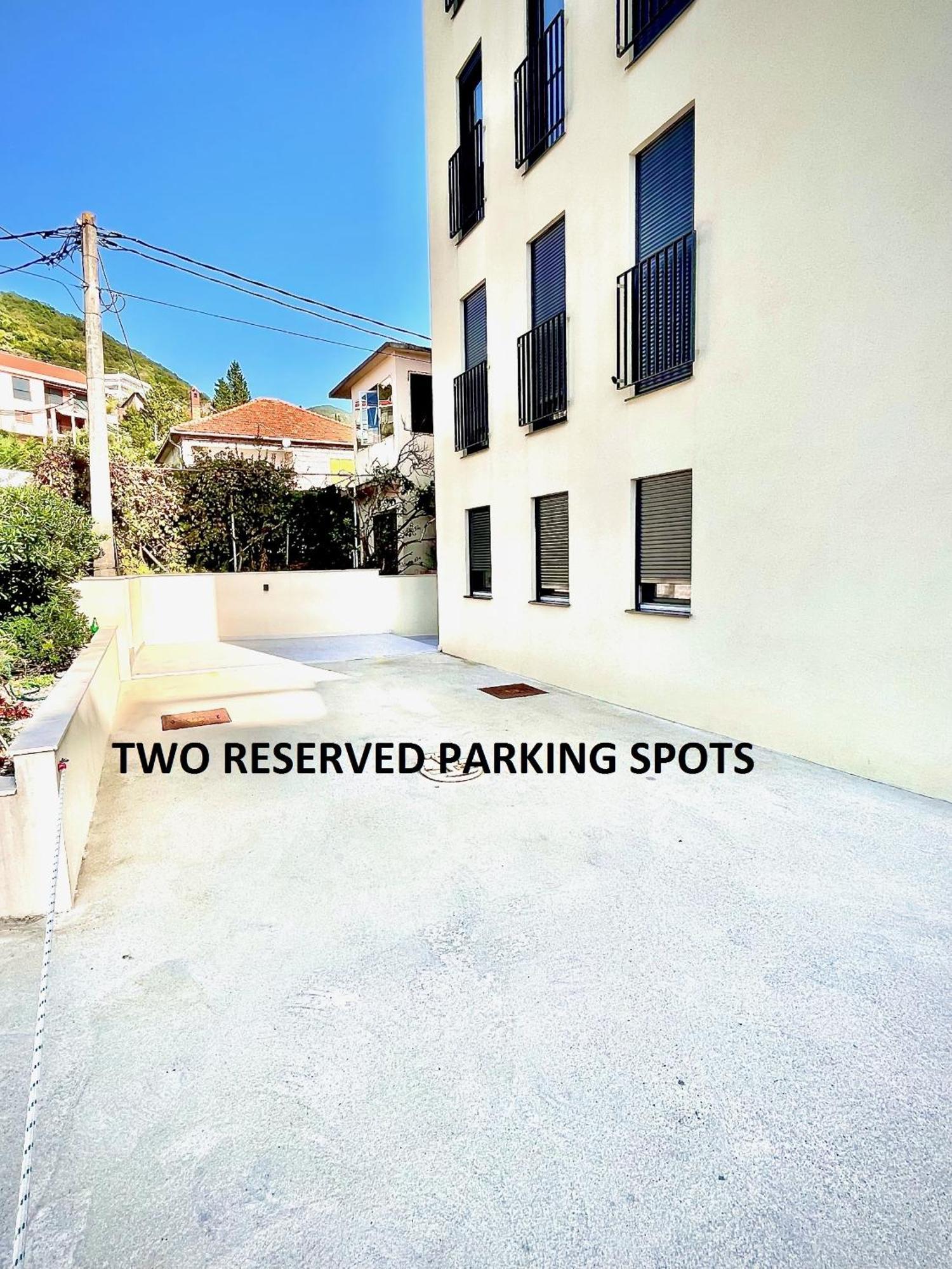 Fides Stylish Apartments Tivat With Pool Exteriér fotografie
